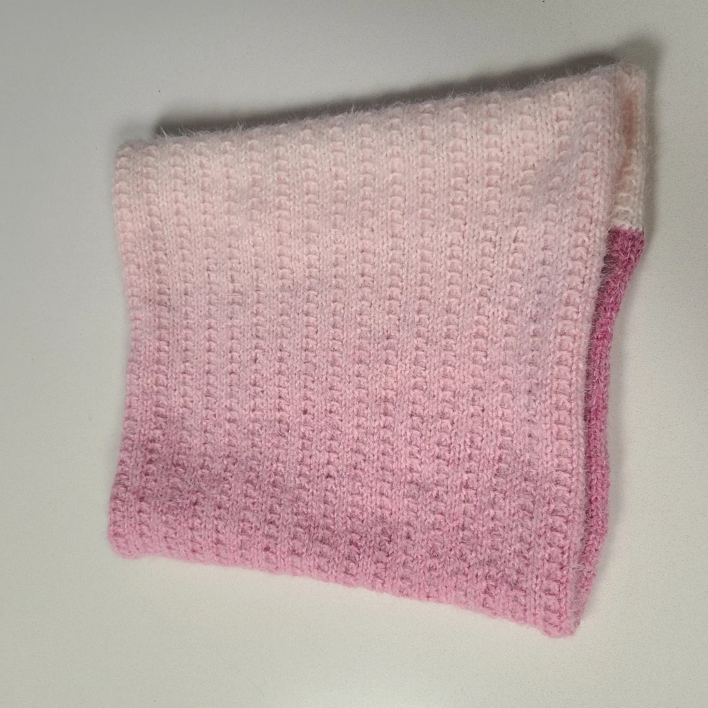 Infinity scarf Infinite tube scarf Neck warmer Loop scarf Hooded Easy care Pink